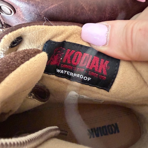 Kodiak Women’s Dark Brown Leather Boots - Picture 8 of 9